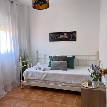 Mex Apartment Майрена дел Алхарафе Екстериор снимка