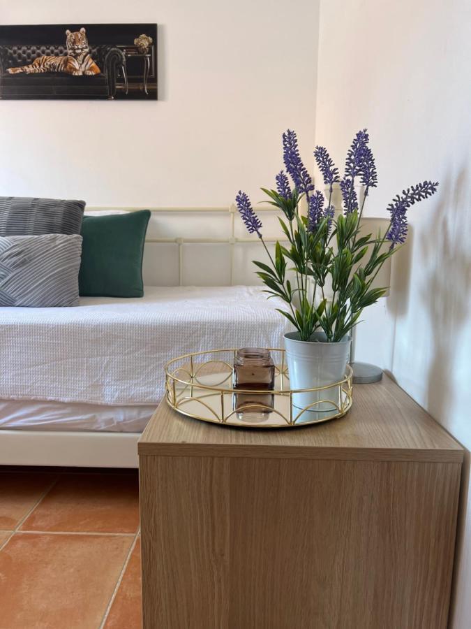 Mex Apartment Майрена дел Алхарафе Екстериор снимка