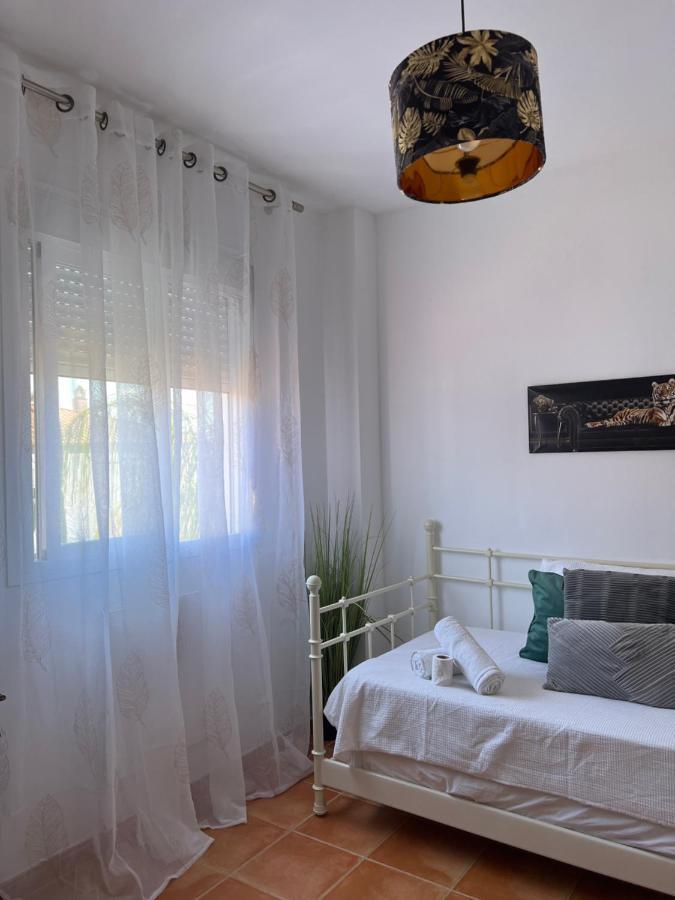 Mex Apartment Майрена дел Алхарафе Екстериор снимка