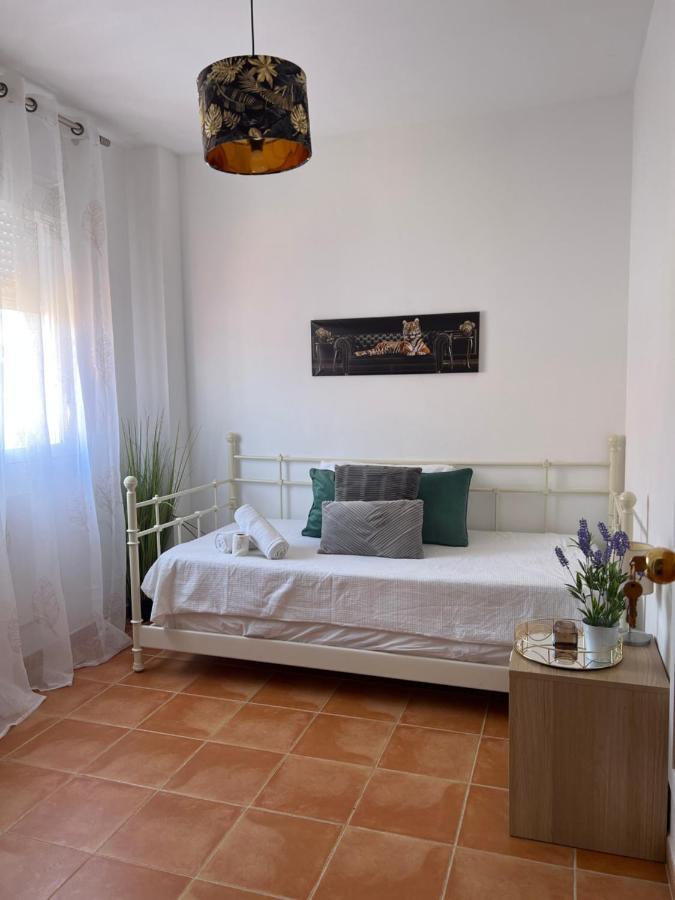 Mex Apartment Майрена дел Алхарафе Екстериор снимка